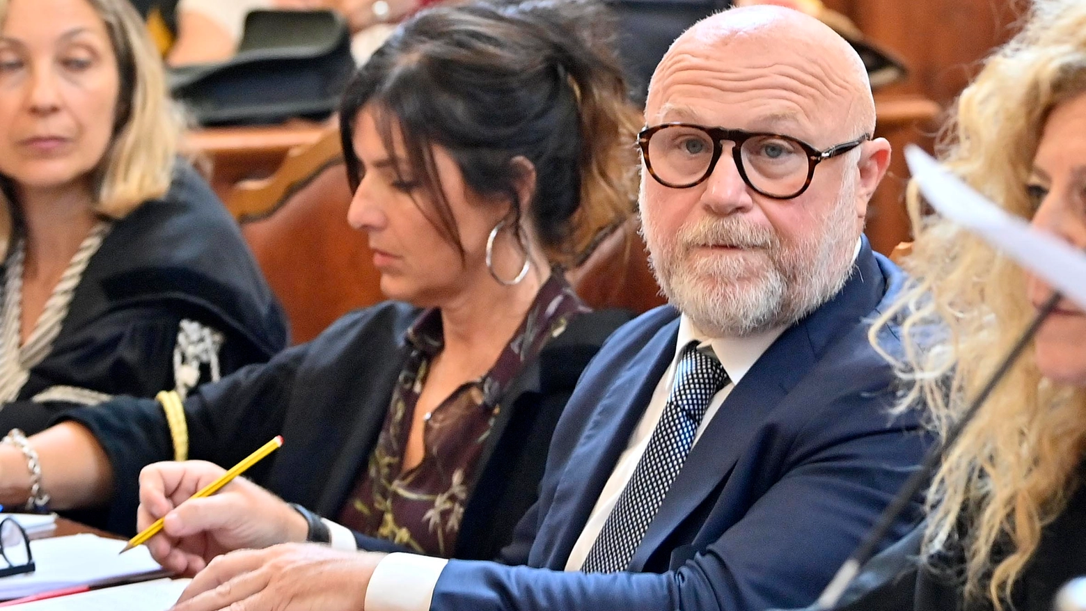 L'ex sindaco di Livorno Filippo Nogarin durante l'udienza del 13 luglio 2023 (Foto Novi)