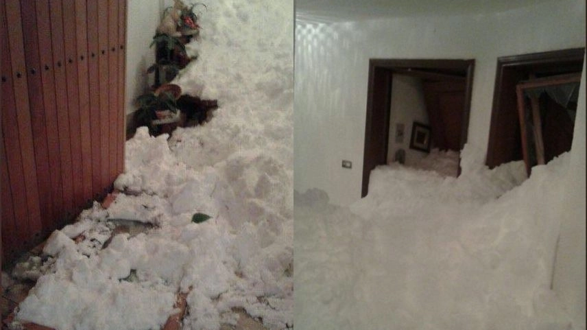 Due immagini della slavina che si abbattuta su un condominio al Sestriere