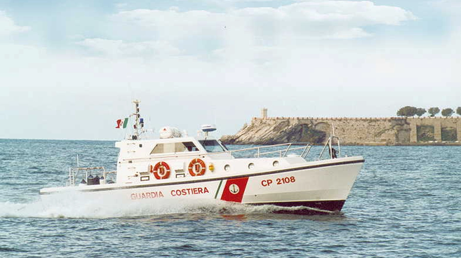 La motovedetta della Guardia Costiera