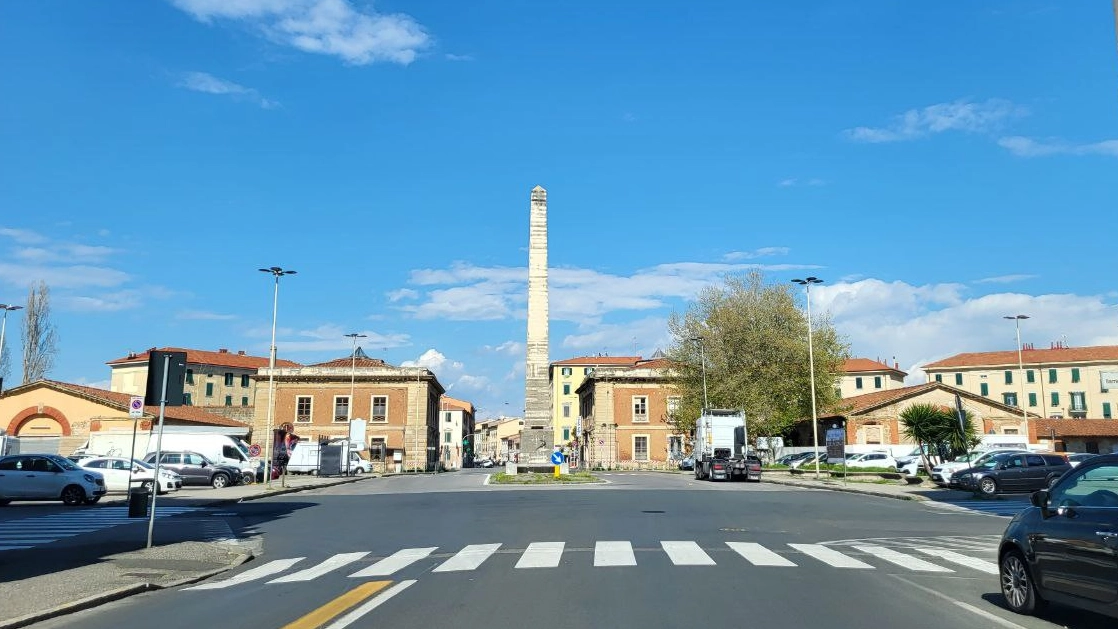 Barriera Garibaldi, la Guglia (Foto Lanari)