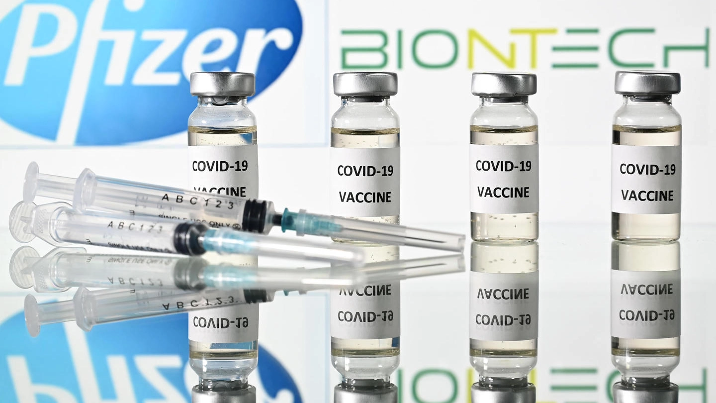 Covid, il vaccino Pfizer nella fase 3 dei test ha avuto un'efficacia del 95% (Ansa)