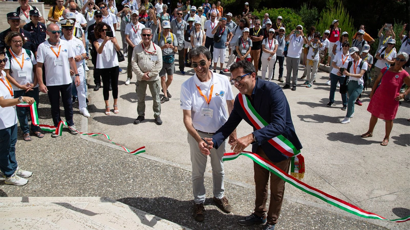 Da sinistra Antonello Provenzale, direttore Cnr-Igg-Pisa e Davide Montauti, sindaco Campo nell'Elba