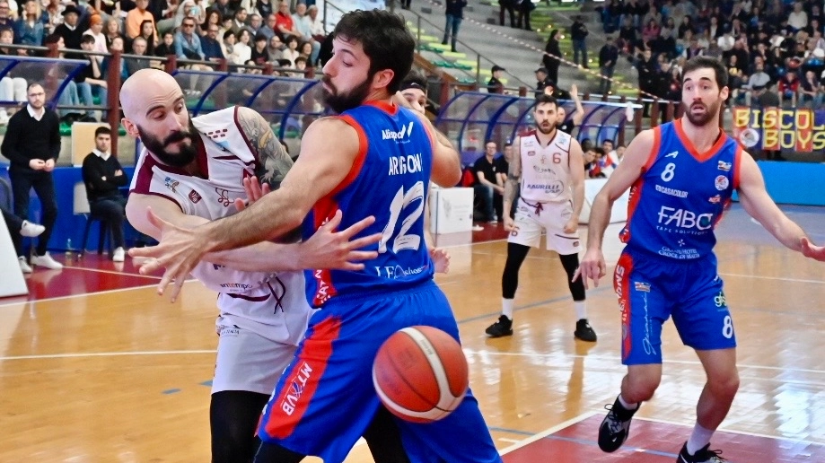 Basket Libertas vs Montecatini (Foto Novi)