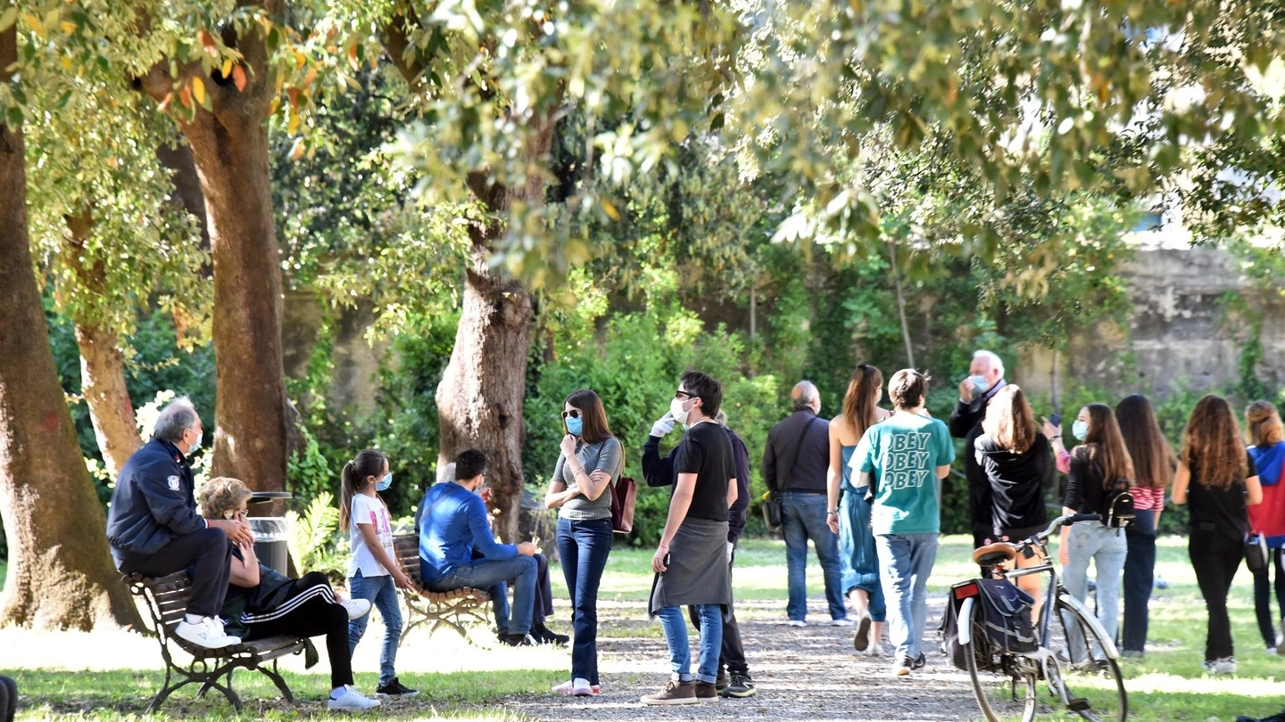 Tanti livornesi frequentano il parco di Villa Fabbricotti