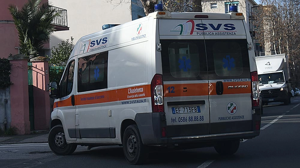 Ambulanza Svs (Foto Lanari)