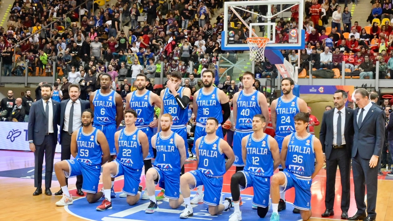 La Nazionale italiana di basket a Livorno (Foto Novi)