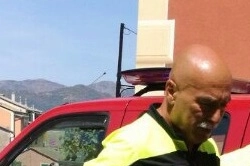 Il capo squadra cinofilo dei vigili del fuoco di Livorno Luca Bacci