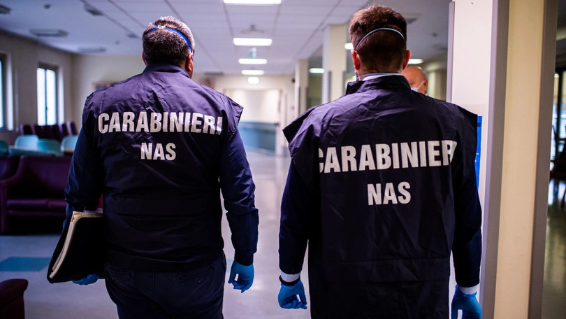 Carabinieri del Nucleo antisofisticazioni e  sanità