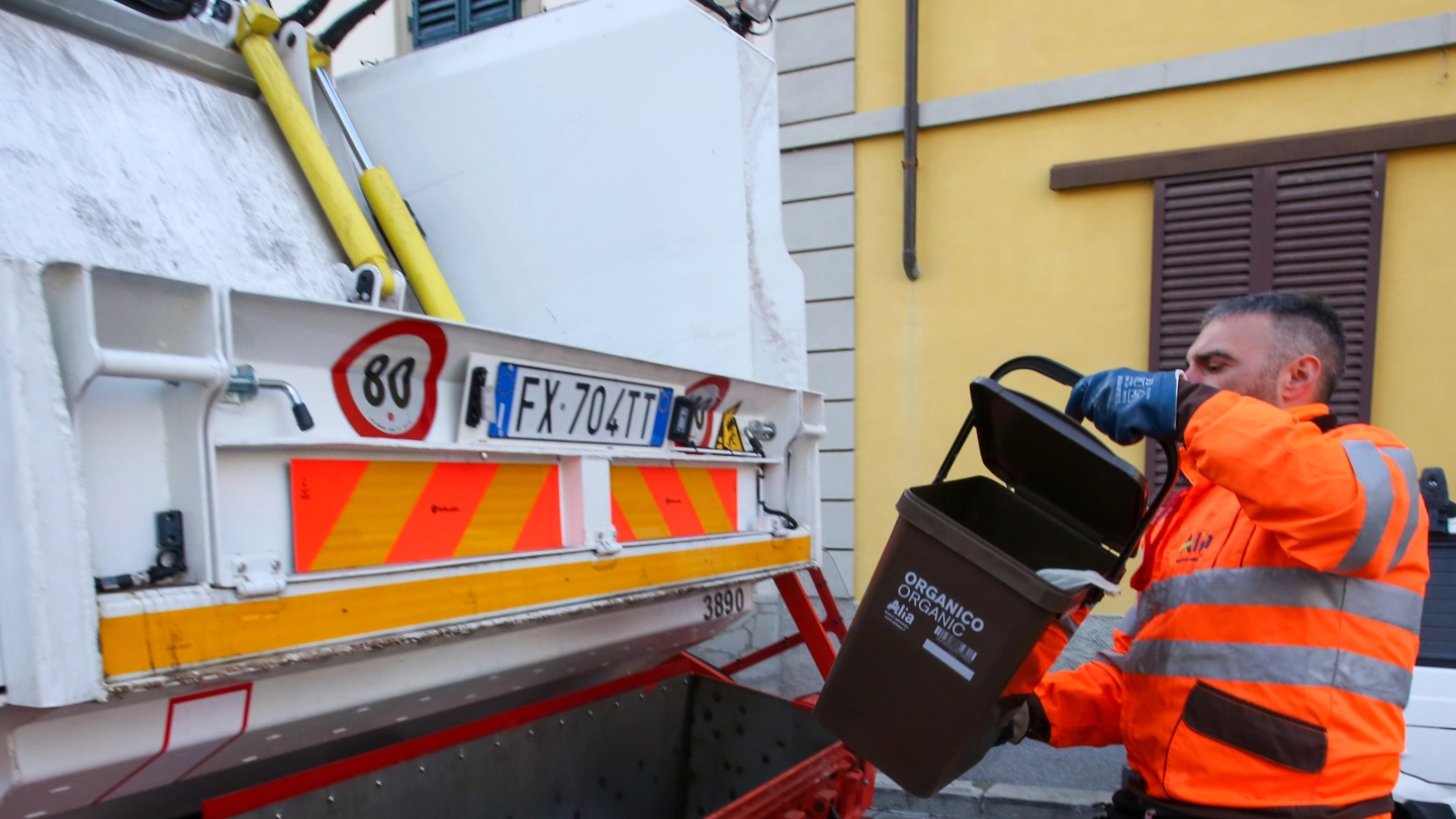 Nuove modalità per la raccolta rifiuti porta a porta a Cecina Marina e anche a San Pietro 