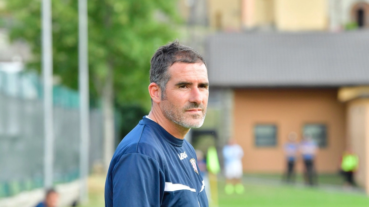 L'allenatore del Livorno, Cristiano Lucarelli (Novi)