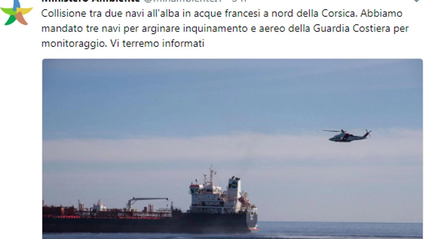 Corsica, collisione tra due navi (Ansa)