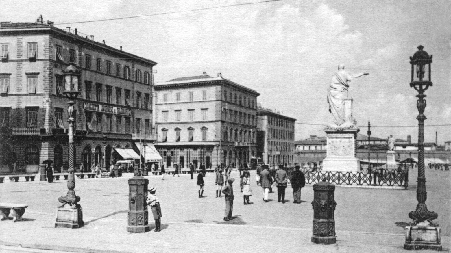 Piazza Carlo Alberto (oggi piazza della Repubblica)