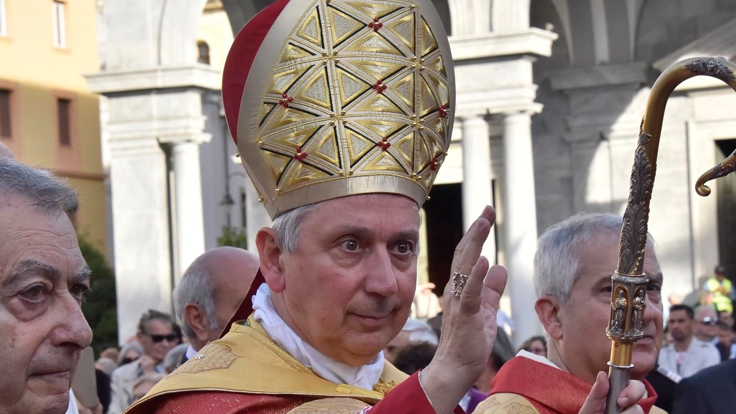 Monsignor Simone Giusti (Foto Novi)