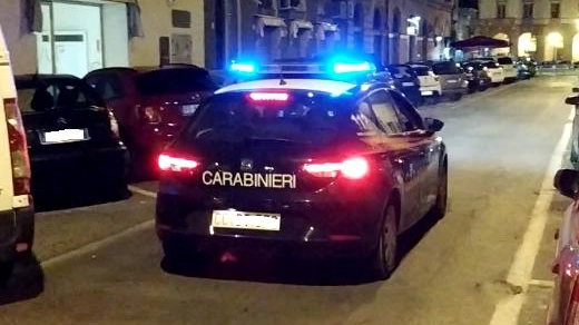 In sella a un motorino rubato, fugge all’alt dei carabinieri: denunciato