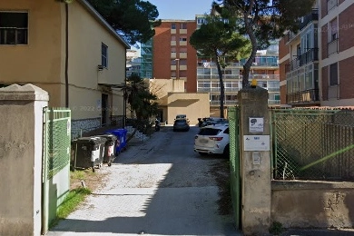 L'ingresso del servizio di continuità assistenziale in via Venuti a Livorno