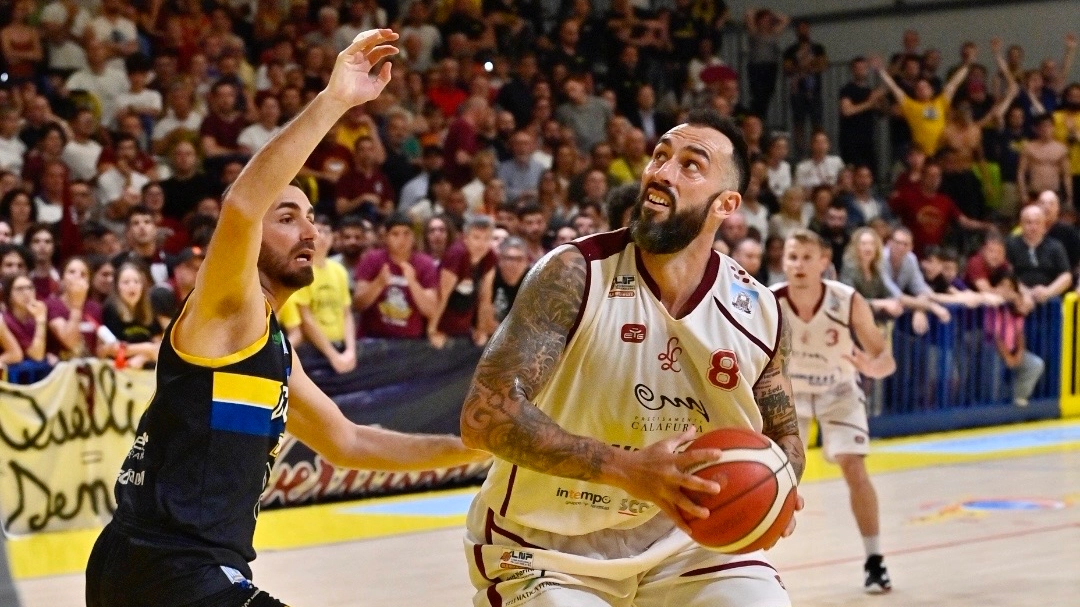 Basket, Libertas vs Vigevano in gara1 (Foto Novi)