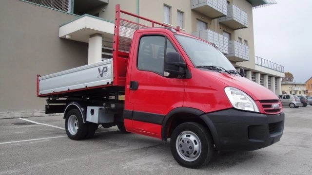 “A Livorno furti di camion su commissione. Ne sono già spariti cinque”
