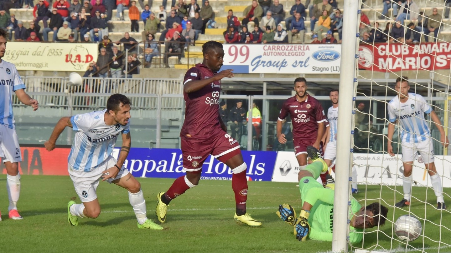 Livorno-Giana Erminio, il gol di Doumbia (Novi)