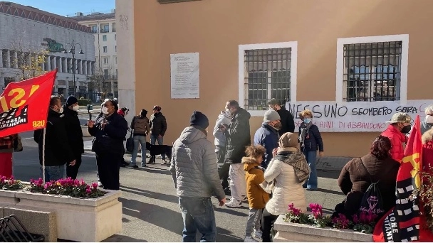Una protesta di inquilini di Palazzo Maurogordato