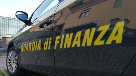 L'operazione del Nucleo di Polizia Economico-Finanziaria della Guardia di Finanza di Livorno