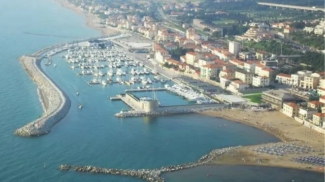 San Vincenzo porto turistico