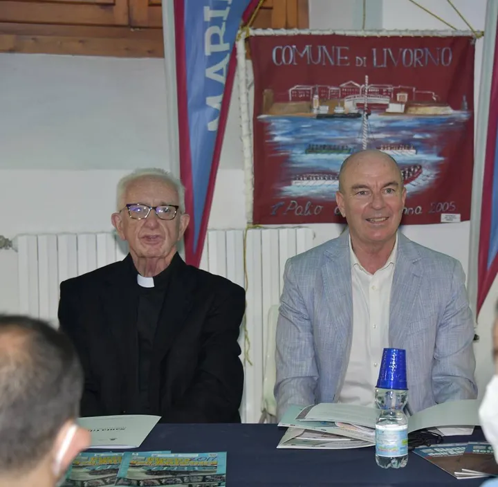 Monsignor Paolo Razzauti e il sindaco Luca Salvetti alla presentazione delle iniziative per Santa Giulia (Foto Novi)