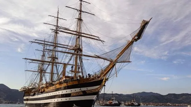 La nave scuola Amerigo Vespucci viene utilizzata dall’Accademia. per le campagne formative