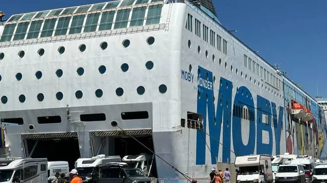 La Moby Wonder in porto