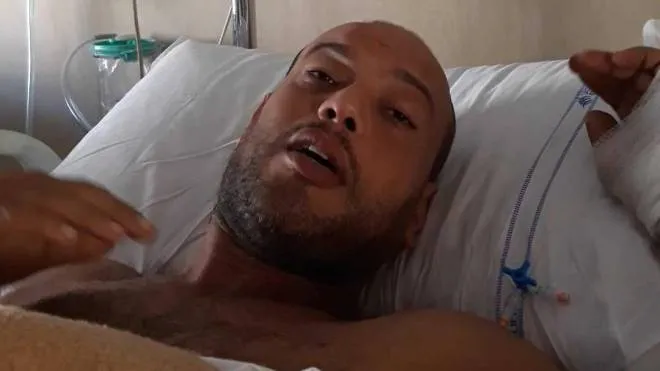 Mohamed Jeridi è. il femore spezzato e il ginocchio danneggiato a causa dello scontro di domenica sera