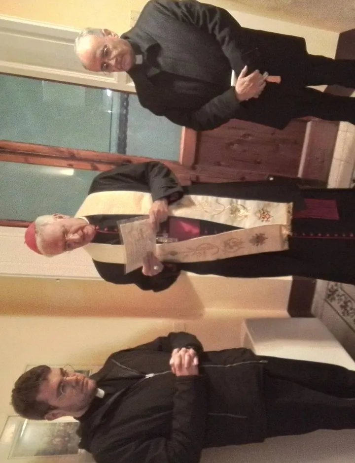 Monsignor. Campiotti, don Marco Fabbri e don Lorenzo Mancini a sinistra