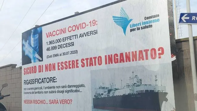 Il manifesto apparso in via Cavallotti