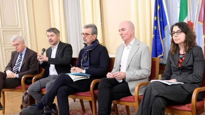 I chiarimenti del sindaco, assessori e Aamps, a destra Daniele Fortini