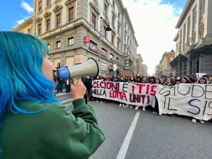 Livorno, la manifestazione degli studenti (Foto Novi)